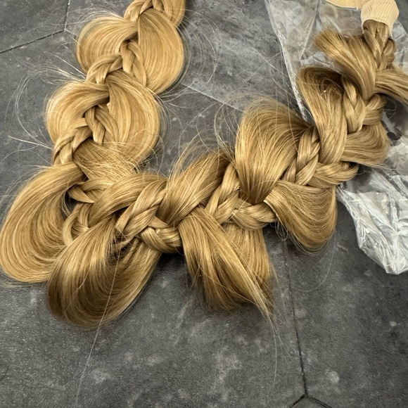 The Nori Gourd Braid Headband by Madison Braids - Picture 5 of 8